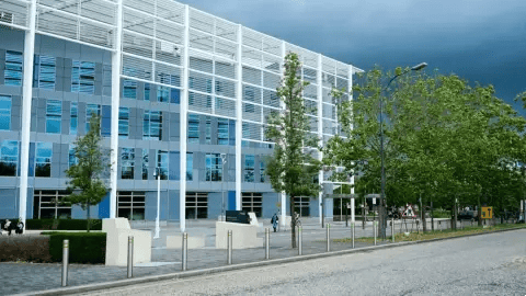 Milton Keynes - 01908